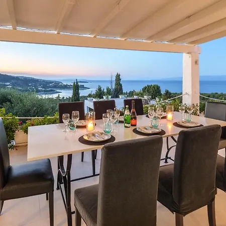 Mongonissi House * Porto Ozias